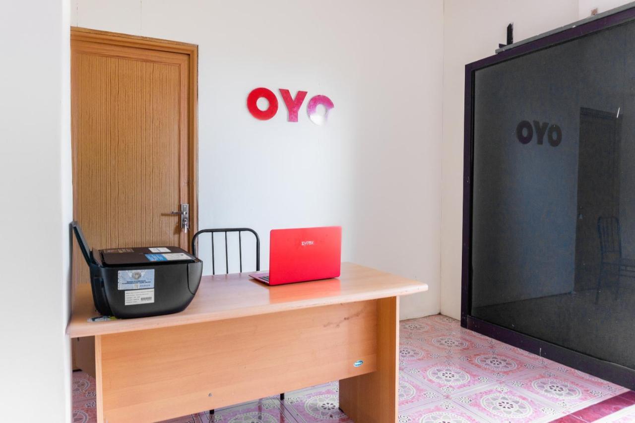 Oyo 3095 Semarapura Homestay Makassar Extérieur photo