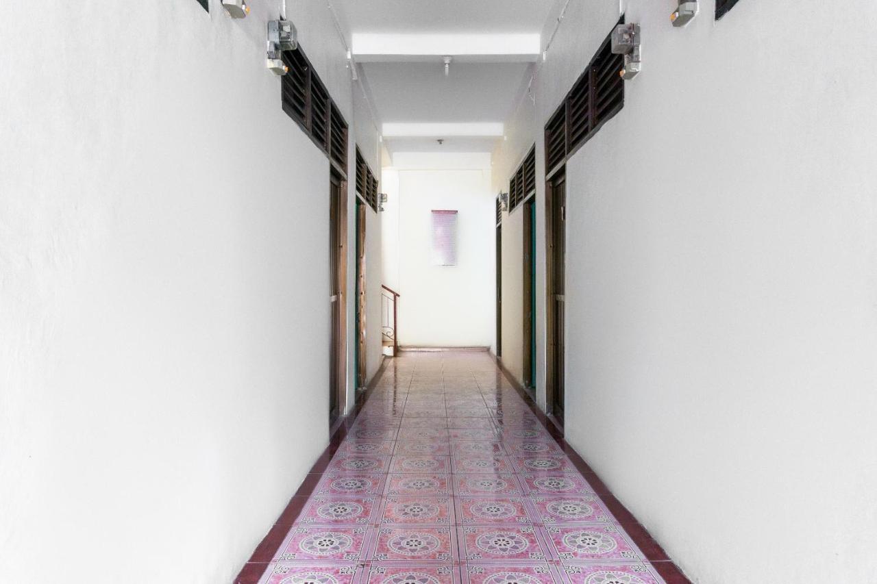 Oyo 3095 Semarapura Homestay Makassar Extérieur photo
