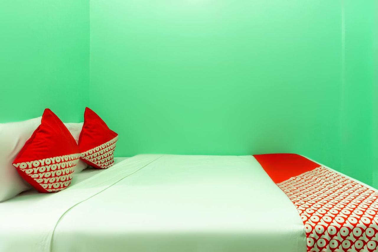 Oyo 3095 Semarapura Homestay Makassar Extérieur photo