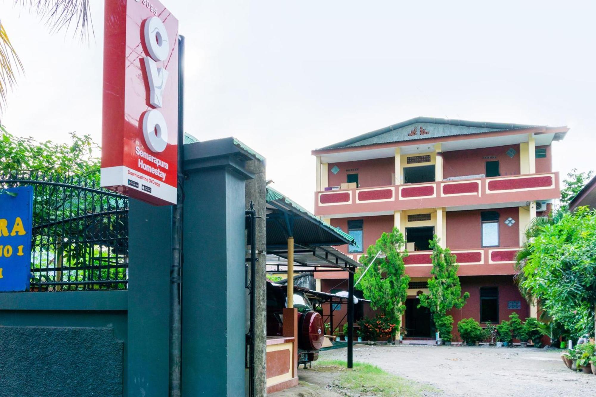 Oyo 3095 Semarapura Homestay Makassar Extérieur photo