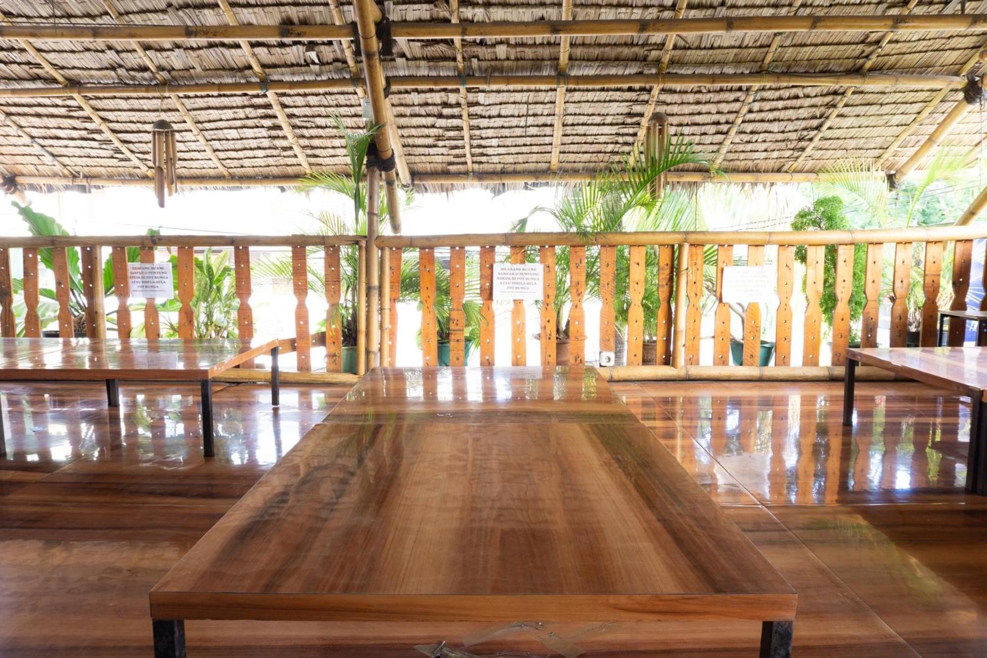 Oyo 3095 Semarapura Homestay Makassar Extérieur photo